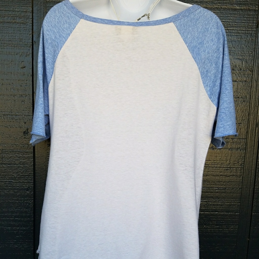 Junk Food Native Beauty T shirt - Picture 2 of 4